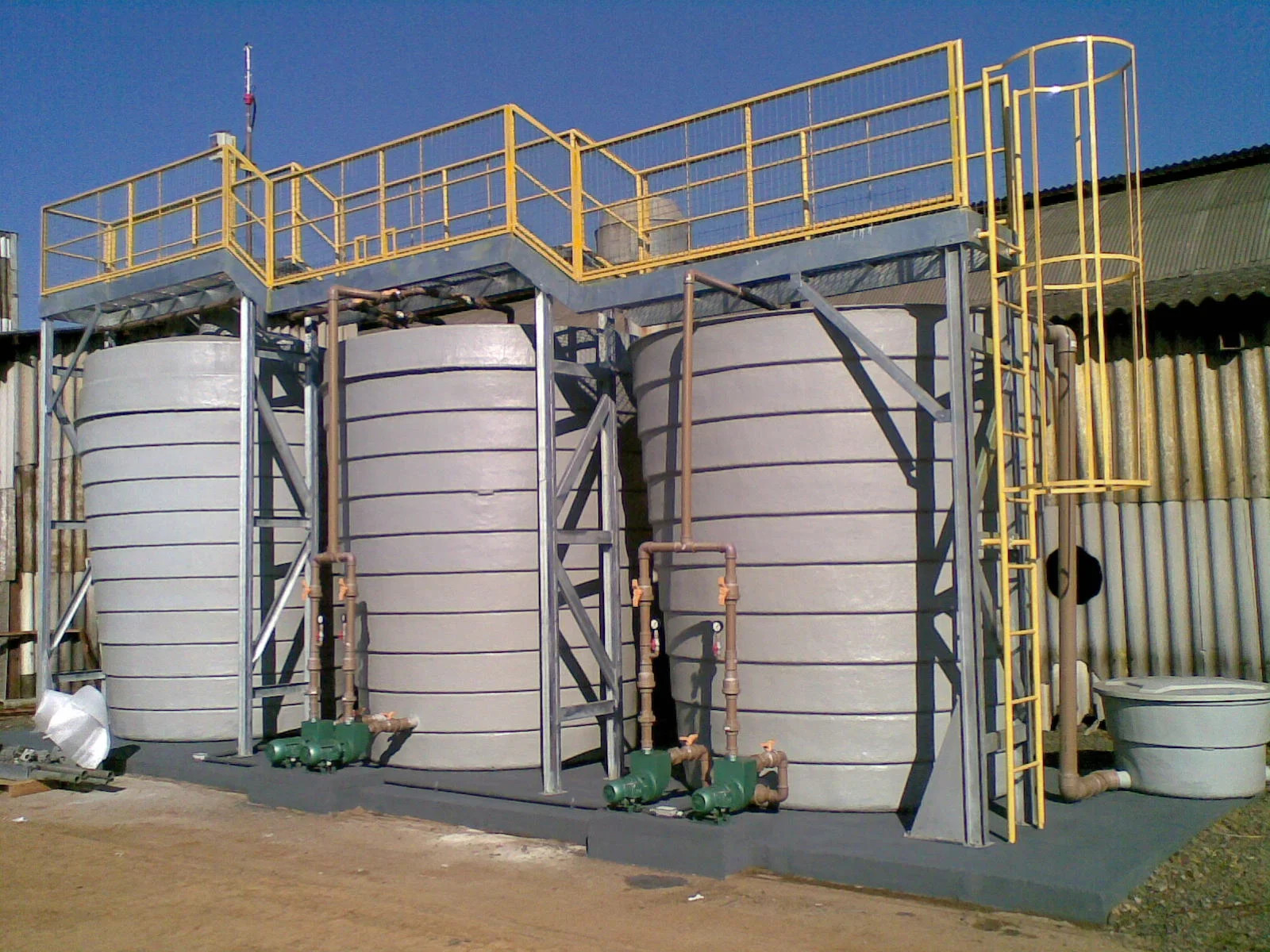 Estação compacta de efluentes industriais