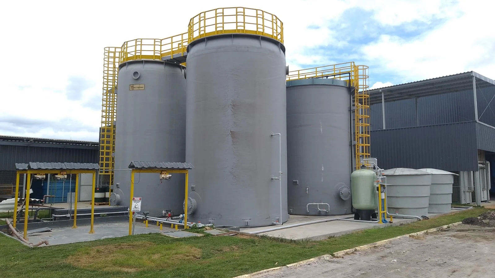 Estação compacta de efluentes industriais